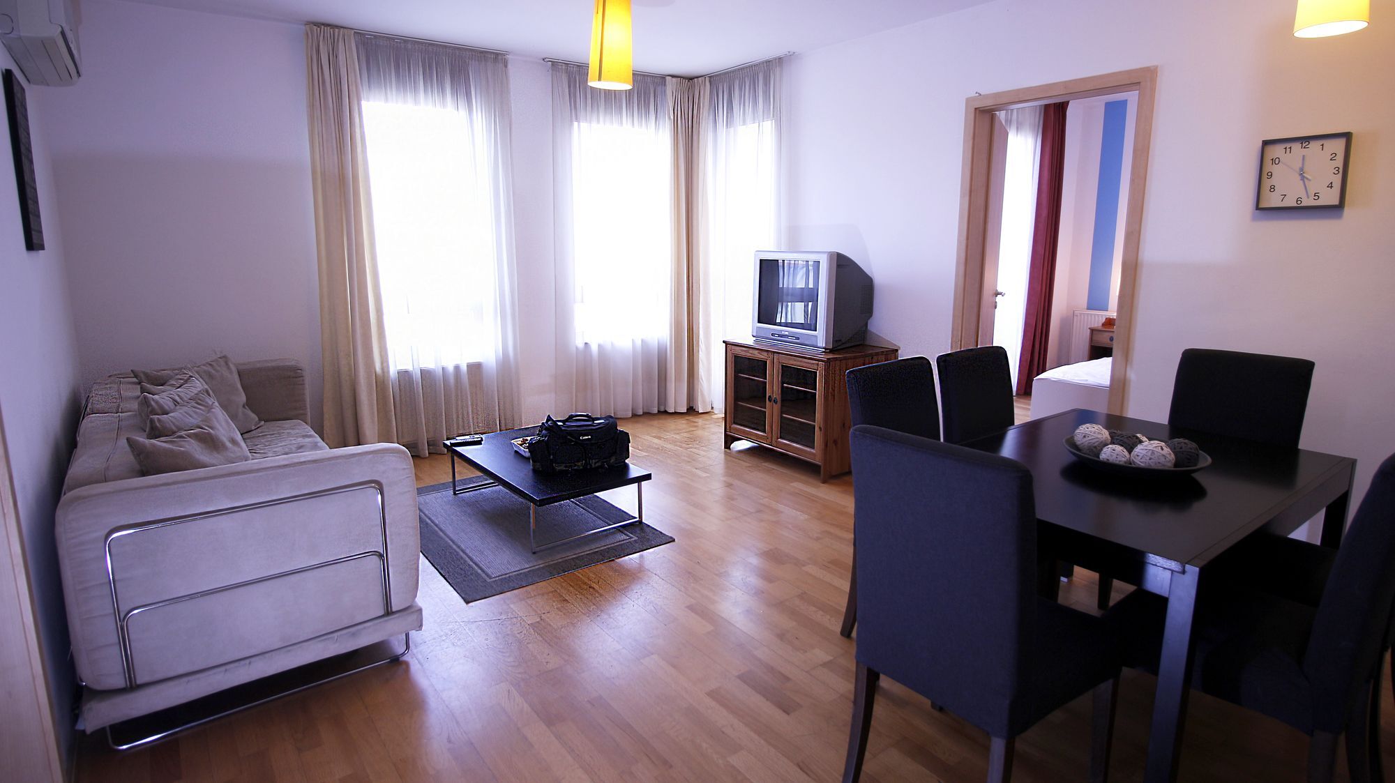 Club 99 Apartments Βουδαπέστη Εξωτερικό φωτογραφία