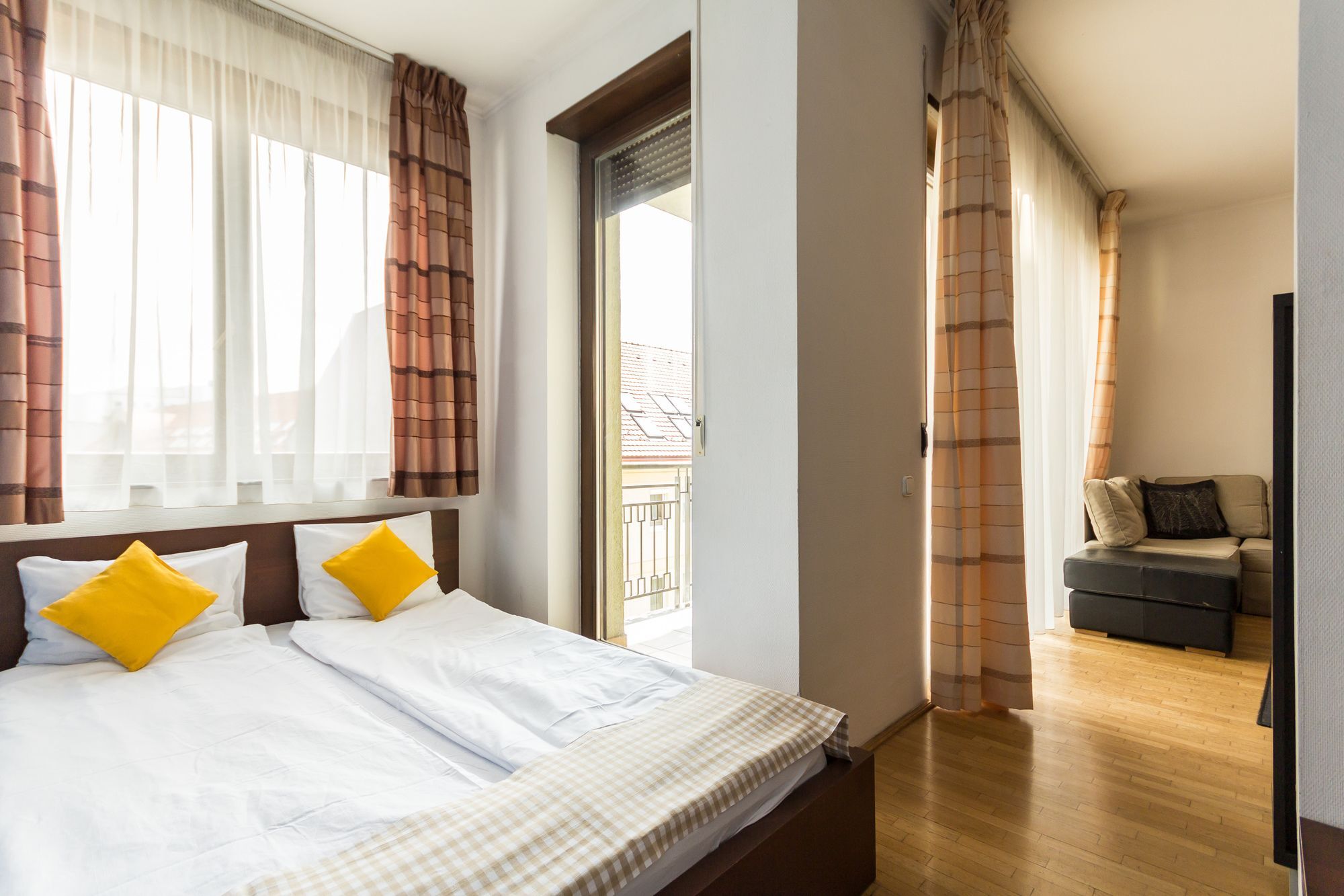 Club 99 Apartments Βουδαπέστη Εξωτερικό φωτογραφία