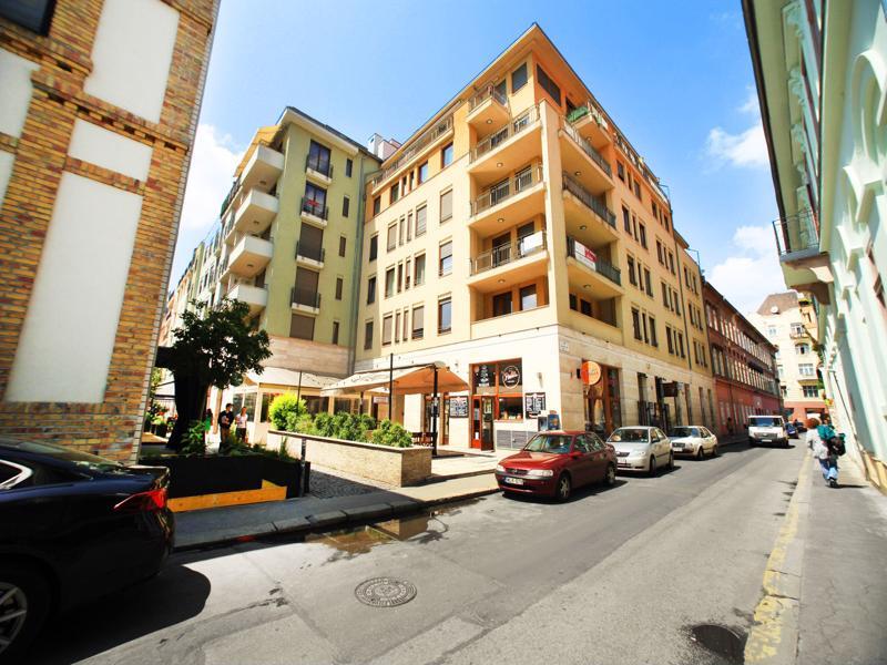 Club 99 Apartments Βουδαπέστη Εξωτερικό φωτογραφία
